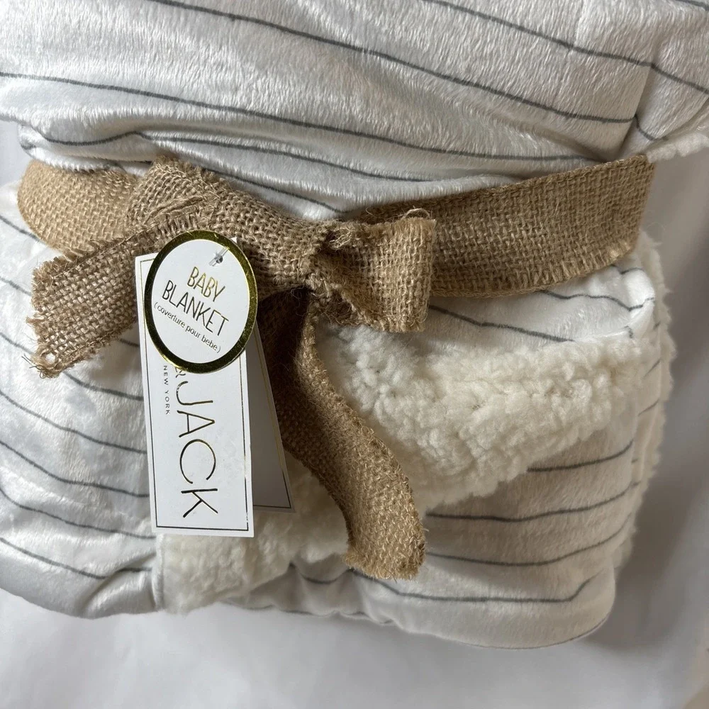 Lila & Jack‎ Baby Blanket Gray Stripe Reversible to White Sherpa 30x40